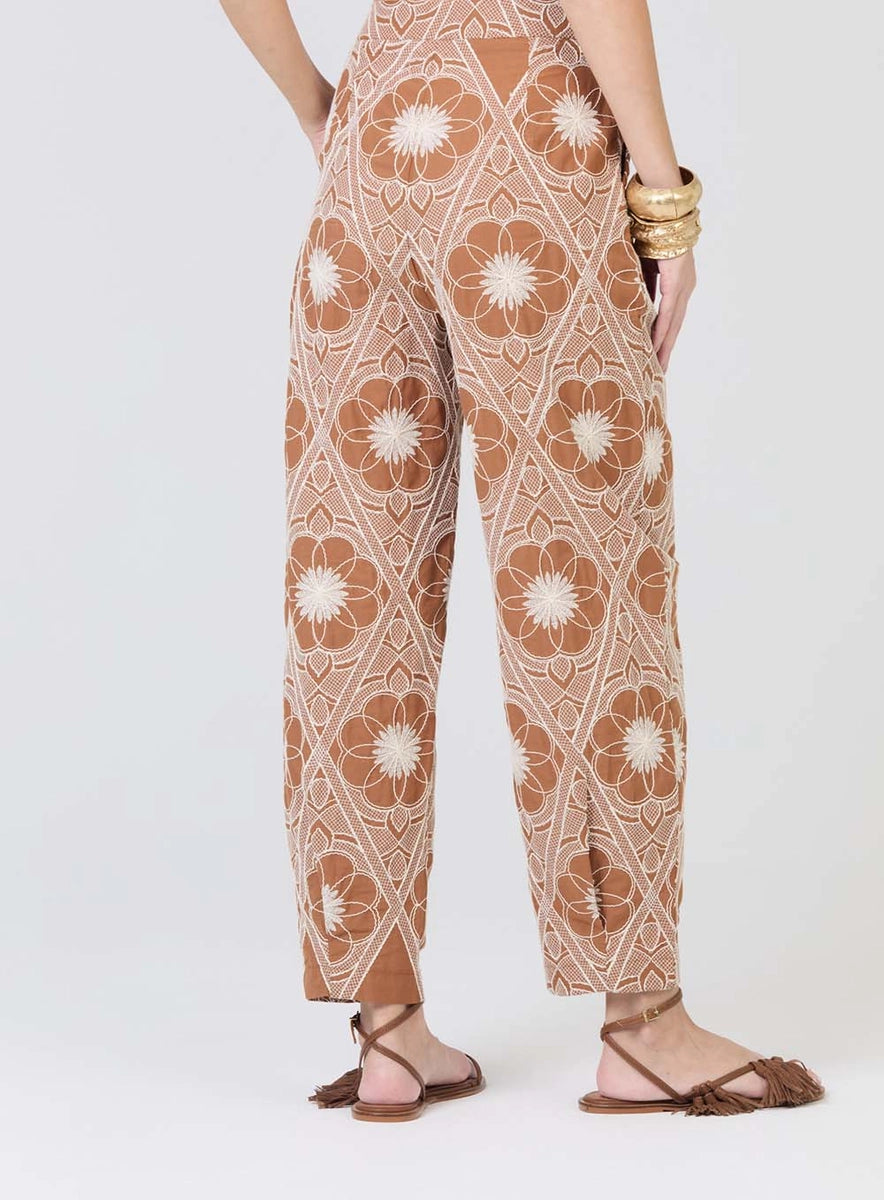 Pantalón Bordado