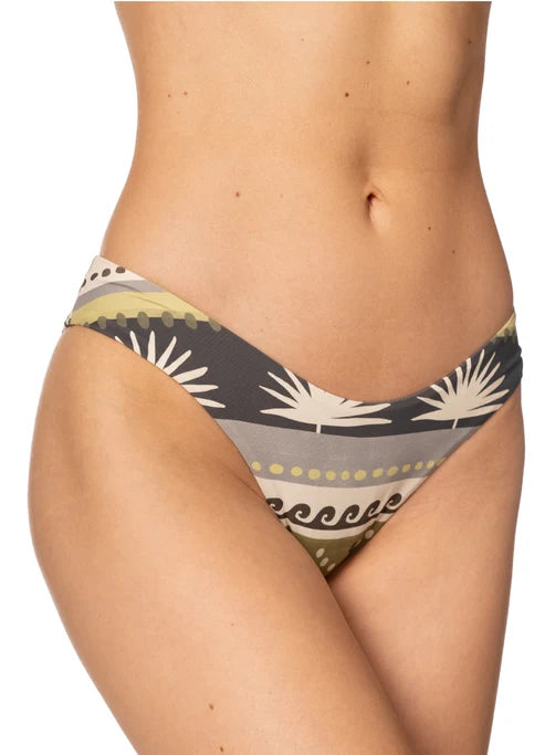 Bikini Fer/ laila Stone